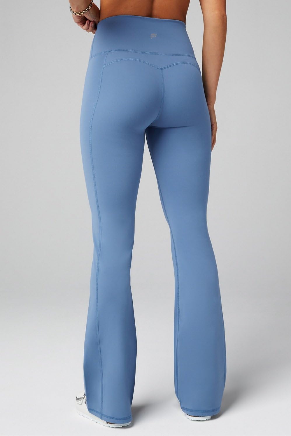 Fabletics Oasis Pureluxe - Zapatos acampanados de cintura alta para mujer, compresión ligera, suave como la mantequilla